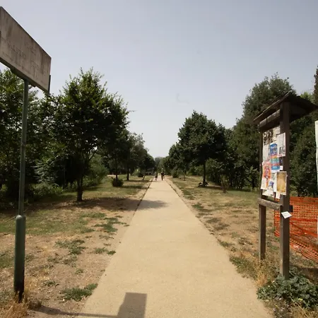 Via conca d'oro adiacente alla fermata della Metro B-3
